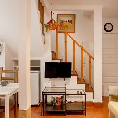 Bica Duplex | Walk To Chiado & Cais Do Sodre * Lisboa